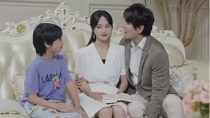 离婚后洛少宠我太狂野海报